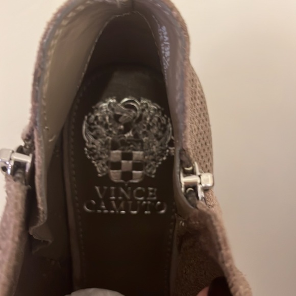 Vince Camuto bootie - Picture 6 of 6